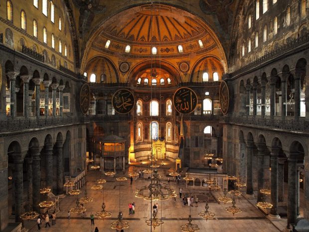 Bảo tàng Hagia Sophia có thiết kế hoa văn tinh xảo