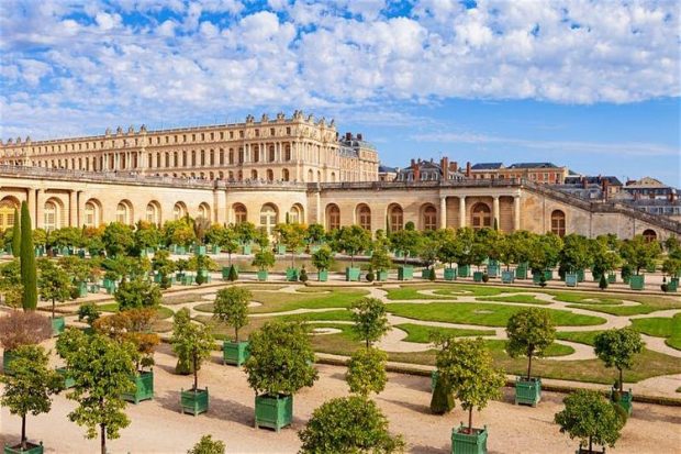 Cung điện Versailles diễm lệ