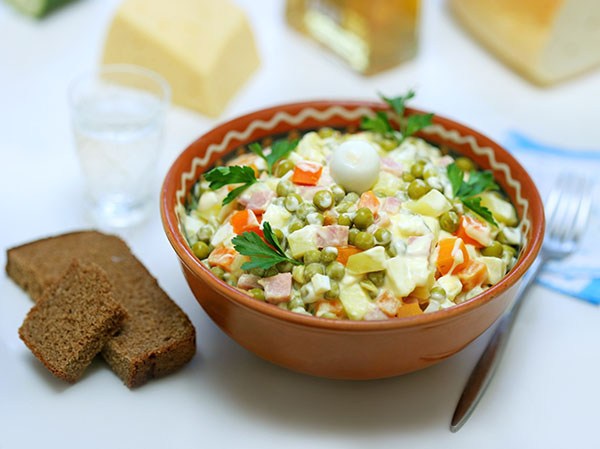 Salad Olivier - món ăn nổi tiếng Ukraina