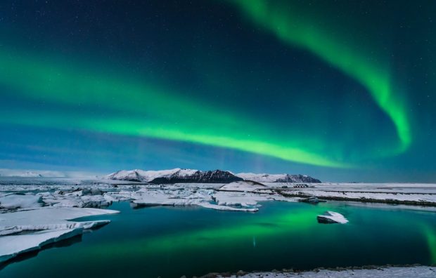 Săn cực quang đa sắc màu tại Iceland