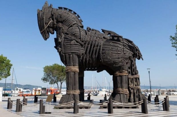 Thích thú trước truyền thuyết ngựa gỗ thành Troy ở Thổ Nhĩ Kỳ